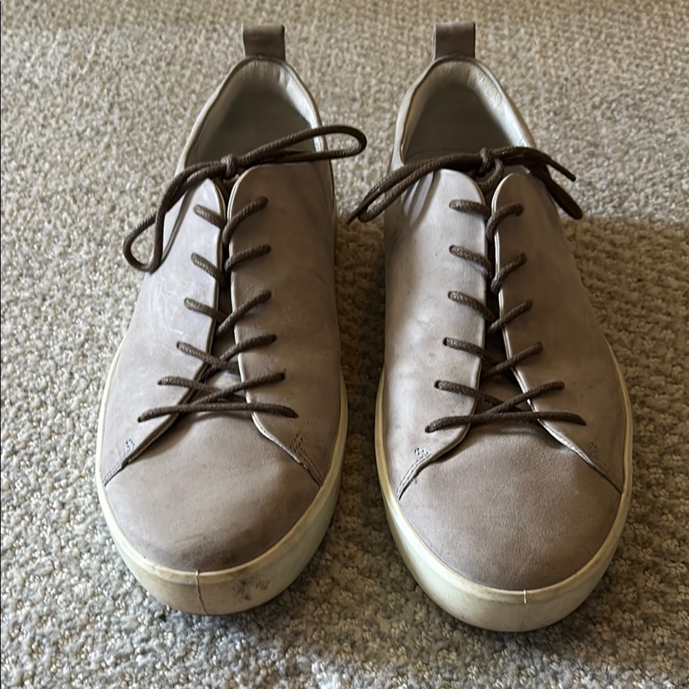 Ecco Brown Sneakers Minimalist Design